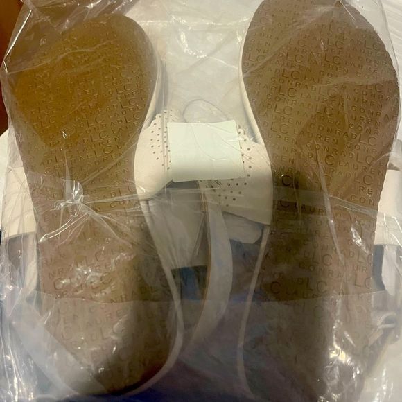 LC Lauren Conrad White Sandals - Picture 2 of 2